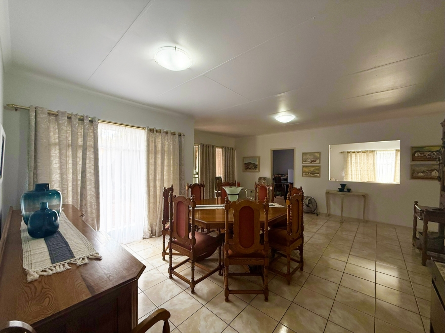 3 Bedroom Property for Sale in Kannoniers Park North West